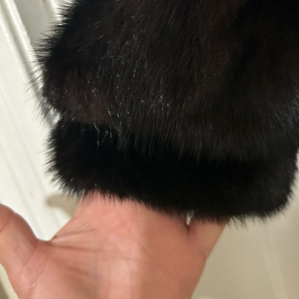 Mink - Picture 5 of 8